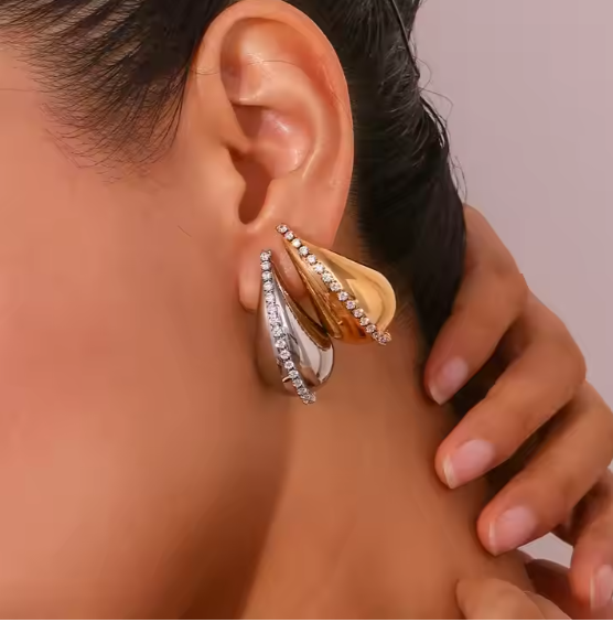 Butterfly Zircon Pendant Set